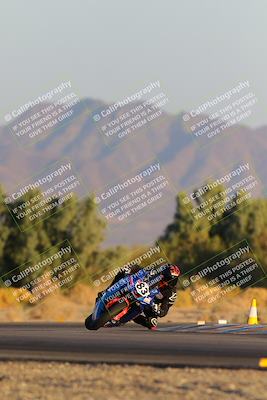 media/Nov-19-2023-CVMA (Sun) [[1f3d1b7ccb]]/Race 18 Supersport Middleweight/